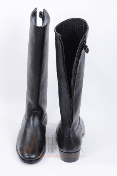 carsamba-ayakkabisi-modeli-fermuarli-duz-cizme