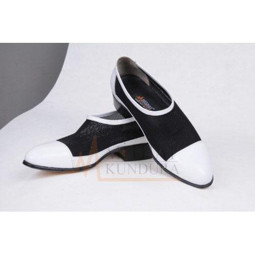 sivri-maskaretli-fileli-beyaz-carsamba-ayakkabisi-207b